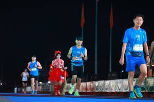 BIB: 209
                            <button type="button" onclick="openModal(19967433)" class="btn btn-primary btn-sm float-right btn-popup" data-toggle="modal" data-target=".modal-high-quality">
                        <i class="fas fa-shopping-cart"></i> Add to Cart
                    </button>
                                            <button type="button" onclick="isThisMe(19967433, true)" class="btn btn-success btn-sm float-right btn-popup btn-isme hidden" data-toggle="tooltip" data-placement="bottom" title="นี่คือรูปของคุณใช่ไหม คลิกที่นี่เพื่อเอาเข้าอัลบั้ม">
                        <i class="fas fa-plus"></i> Add to album
                    </button>
                    <button type="button" onclick="isThisMe(19967433, false)" class="btn btn-warning btn-sm float-right btn-popup btn-isnotme hidden">
                        <i class="fas fa-ban"></i> Remove from album
                    </button>