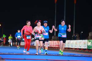 BIB: 41638, 4550, 96869
                            <button type="button" onclick="openModal(19958175)" class="btn btn-primary btn-sm float-right btn-popup" data-toggle="modal" data-target=".modal-high-quality">
                        <i class="fas fa-shopping-cart"></i> Add to Cart
                    </button>
                                            <button type="button" onclick="isThisMe(19958175, true)" class="btn btn-success btn-sm float-right btn-popup btn-isme hidden" data-toggle="tooltip" data-placement="bottom" title="นี่คือรูปของคุณใช่ไหม คลิกที่นี่เพื่อเอาเข้าอัลบั้ม">
                        <i class="fas fa-plus"></i> Add to album
                    </button>
                    <button type="button" onclick="isThisMe(19958175, false)" class="btn btn-warning btn-sm float-right btn-popup btn-isnotme hidden">
                        <i class="fas fa-ban"></i> Remove from album
                    </button>