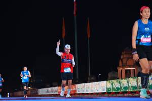 BIB: 42371, 45400
                            <button type="button" onclick="openModal(19957520)" class="btn btn-primary btn-sm float-right btn-popup" data-toggle="modal" data-target=".modal-high-quality">
                        <i class="fas fa-shopping-cart"></i> Add to Cart
                    </button>
                                            <button type="button" onclick="isThisMe(19957520, true)" class="btn btn-success btn-sm float-right btn-popup btn-isme hidden" data-toggle="tooltip" data-placement="bottom" title="นี่คือรูปของคุณใช่ไหม คลิกที่นี่เพื่อเอาเข้าอัลบั้ม">
                        <i class="fas fa-plus"></i> Add to album
                    </button>
                    <button type="button" onclick="isThisMe(19957520, false)" class="btn btn-warning btn-sm float-right btn-popup btn-isnotme hidden">
                        <i class="fas fa-ban"></i> Remove from album
                    </button>