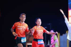 BIB: 40190, 77469
                            <button type="button" onclick="openModal(19971071)" class="btn btn-primary btn-sm float-right btn-popup" data-toggle="modal" data-target=".modal-high-quality">
                        <i class="fas fa-shopping-cart"></i> Add to Cart
                    </button>
                                            <button type="button" onclick="isThisMe(19971071, true)" class="btn btn-success btn-sm float-right btn-popup btn-isme hidden" data-toggle="tooltip" data-placement="bottom" title="นี่คือรูปของคุณใช่ไหม คลิกที่นี่เพื่อเอาเข้าอัลบั้ม">
                        <i class="fas fa-plus"></i> Add to album
                    </button>
                    <button type="button" onclick="isThisMe(19971071, false)" class="btn btn-warning btn-sm float-right btn-popup btn-isnotme hidden">
                        <i class="fas fa-ban"></i> Remove from album
                    </button>