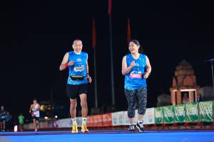 BIB: 42905
                            <button type="button" onclick="openModal(19960565)" class="btn btn-primary btn-sm float-right btn-popup" data-toggle="modal" data-target=".modal-high-quality">
                        <i class="fas fa-shopping-cart"></i> Add to Cart
                    </button>
                                            <button type="button" onclick="isThisMe(19960565, true)" class="btn btn-success btn-sm float-right btn-popup btn-isme hidden" data-toggle="tooltip" data-placement="bottom" title="นี่คือรูปของคุณใช่ไหม คลิกที่นี่เพื่อเอาเข้าอัลบั้ม">
                        <i class="fas fa-plus"></i> Add to album
                    </button>
                    <button type="button" onclick="isThisMe(19960565, false)" class="btn btn-warning btn-sm float-right btn-popup btn-isnotme hidden">
                        <i class="fas fa-ban"></i> Remove from album
                    </button>