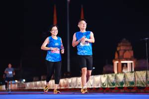 BIB: 82018
                            <button type="button" onclick="openModal(19964832)" class="btn btn-primary btn-sm float-right btn-popup" data-toggle="modal" data-target=".modal-high-quality">
                        <i class="fas fa-shopping-cart"></i> Add to Cart
                    </button>
                                            <button type="button" onclick="isThisMe(19964832, true)" class="btn btn-success btn-sm float-right btn-popup btn-isme hidden" data-toggle="tooltip" data-placement="bottom" title="นี่คือรูปของคุณใช่ไหม คลิกที่นี่เพื่อเอาเข้าอัลบั้ม">
                        <i class="fas fa-plus"></i> Add to album
                    </button>
                    <button type="button" onclick="isThisMe(19964832, false)" class="btn btn-warning btn-sm float-right btn-popup btn-isnotme hidden">
                        <i class="fas fa-ban"></i> Remove from album
                    </button>