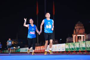 BIB: 45607
                            <button type="button" onclick="openModal(19964687)" class="btn btn-primary btn-sm float-right btn-popup" data-toggle="modal" data-target=".modal-high-quality">
                        <i class="fas fa-shopping-cart"></i> Add to Cart
                    </button>
                                            <button type="button" onclick="isThisMe(19964687, true)" class="btn btn-success btn-sm float-right btn-popup btn-isme hidden" data-toggle="tooltip" data-placement="bottom" title="นี่คือรูปของคุณใช่ไหม คลิกที่นี่เพื่อเอาเข้าอัลบั้ม">
                        <i class="fas fa-plus"></i> Add to album
                    </button>
                    <button type="button" onclick="isThisMe(19964687, false)" class="btn btn-warning btn-sm float-right btn-popup btn-isnotme hidden">
                        <i class="fas fa-ban"></i> Remove from album
                    </button>