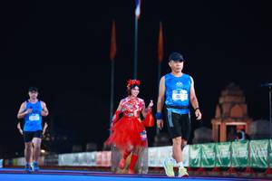 BIB: 4021
                            <button type="button" onclick="openModal(19967692)" class="btn btn-primary btn-sm float-right btn-popup" data-toggle="modal" data-target=".modal-high-quality">
                        <i class="fas fa-shopping-cart"></i> Add to Cart
                    </button>
                                            <button type="button" onclick="isThisMe(19967692, true)" class="btn btn-success btn-sm float-right btn-popup btn-isme hidden" data-toggle="tooltip" data-placement="bottom" title="นี่คือรูปของคุณใช่ไหม คลิกที่นี่เพื่อเอาเข้าอัลบั้ม">
                        <i class="fas fa-plus"></i> Add to album
                    </button>
                    <button type="button" onclick="isThisMe(19967692, false)" class="btn btn-warning btn-sm float-right btn-popup btn-isnotme hidden">
                        <i class="fas fa-ban"></i> Remove from album
                    </button>