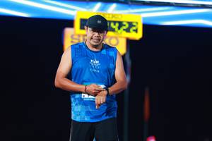 BIB: 210
                            <button type="button" onclick="openModal(19967161)" class="btn btn-primary btn-sm float-right btn-popup" data-toggle="modal" data-target=".modal-high-quality">
                        <i class="fas fa-shopping-cart"></i> Add to Cart
                    </button>
                                            <button type="button" onclick="isThisMe(19967161, true)" class="btn btn-success btn-sm float-right btn-popup btn-isme hidden" data-toggle="tooltip" data-placement="bottom" title="นี่คือรูปของคุณใช่ไหม คลิกที่นี่เพื่อเอาเข้าอัลบั้ม">
                        <i class="fas fa-plus"></i> Add to album
                    </button>
                    <button type="button" onclick="isThisMe(19967161, false)" class="btn btn-warning btn-sm float-right btn-popup btn-isnotme hidden">
                        <i class="fas fa-ban"></i> Remove from album
                    </button>