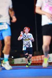 BIB: 132
                            <button type="button" onclick="openModal(19952442)" class="btn btn-primary btn-sm float-right btn-popup" data-toggle="modal" data-target=".modal-high-quality">
                        <i class="fas fa-shopping-cart"></i> Add to Cart
                    </button>
                                            <button type="button" onclick="isThisMe(19952442, true)" class="btn btn-success btn-sm float-right btn-popup btn-isme hidden" data-toggle="tooltip" data-placement="bottom" title="นี่คือรูปของคุณใช่ไหม คลิกที่นี่เพื่อเอาเข้าอัลบั้ม">
                        <i class="fas fa-plus"></i> Add to album
                    </button>
                    <button type="button" onclick="isThisMe(19952442, false)" class="btn btn-warning btn-sm float-right btn-popup btn-isnotme hidden">
                        <i class="fas fa-ban"></i> Remove from album
                    </button>