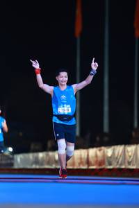 BIB: 10000
                            <button type="button" onclick="openModal(19960785)" class="btn btn-primary btn-sm float-right btn-popup" data-toggle="modal" data-target=".modal-high-quality">
                        <i class="fas fa-shopping-cart"></i> Add to Cart
                    </button>
                                            <button type="button" onclick="isThisMe(19960785, true)" class="btn btn-success btn-sm float-right btn-popup btn-isme hidden" data-toggle="tooltip" data-placement="bottom" title="นี่คือรูปของคุณใช่ไหม คลิกที่นี่เพื่อเอาเข้าอัลบั้ม">
                        <i class="fas fa-plus"></i> Add to album
                    </button>
                    <button type="button" onclick="isThisMe(19960785, false)" class="btn btn-warning btn-sm float-right btn-popup btn-isnotme hidden">
                        <i class="fas fa-ban"></i> Remove from album
                    </button>