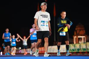 BIB: 413, 4294
                            <button type="button" onclick="openModal(19947928)" class="btn btn-primary btn-sm float-right btn-popup" data-toggle="modal" data-target=".modal-high-quality">
                        <i class="fas fa-shopping-cart"></i> Add to Cart
                    </button>
                                            <button type="button" onclick="isThisMe(19947928, true)" class="btn btn-success btn-sm float-right btn-popup btn-isme hidden" data-toggle="tooltip" data-placement="bottom" title="นี่คือรูปของคุณใช่ไหม คลิกที่นี่เพื่อเอาเข้าอัลบั้ม">
                        <i class="fas fa-plus"></i> Add to album
                    </button>
                    <button type="button" onclick="isThisMe(19947928, false)" class="btn btn-warning btn-sm float-right btn-popup btn-isnotme hidden">
                        <i class="fas fa-ban"></i> Remove from album
                    </button>