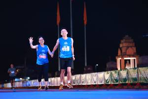 BIB: 4341
                            <button type="button" onclick="openModal(19964536)" class="btn btn-primary btn-sm float-right btn-popup" data-toggle="modal" data-target=".modal-high-quality">
                        <i class="fas fa-shopping-cart"></i> Add to Cart
                    </button>
                                            <button type="button" onclick="isThisMe(19964536, true)" class="btn btn-success btn-sm float-right btn-popup btn-isme hidden" data-toggle="tooltip" data-placement="bottom" title="นี่คือรูปของคุณใช่ไหม คลิกที่นี่เพื่อเอาเข้าอัลบั้ม">
                        <i class="fas fa-plus"></i> Add to album
                    </button>
                    <button type="button" onclick="isThisMe(19964536, false)" class="btn btn-warning btn-sm float-right btn-popup btn-isnotme hidden">
                        <i class="fas fa-ban"></i> Remove from album
                    </button>