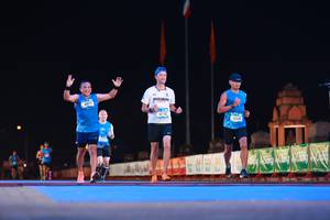 BIB: 43246, 1827
                            <button type="button" onclick="openModal(19951520)" class="btn btn-primary btn-sm float-right btn-popup" data-toggle="modal" data-target=".modal-high-quality">
                        <i class="fas fa-shopping-cart"></i> Add to Cart
                    </button>
                                            <button type="button" onclick="isThisMe(19951520, true)" class="btn btn-success btn-sm float-right btn-popup btn-isme hidden" data-toggle="tooltip" data-placement="bottom" title="นี่คือรูปของคุณใช่ไหม คลิกที่นี่เพื่อเอาเข้าอัลบั้ม">
                        <i class="fas fa-plus"></i> Add to album
                    </button>
                    <button type="button" onclick="isThisMe(19951520, false)" class="btn btn-warning btn-sm float-right btn-popup btn-isnotme hidden">
                        <i class="fas fa-ban"></i> Remove from album
                    </button>