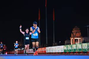 BIB: 41033
                            <button type="button" onclick="openModal(19956063)" class="btn btn-primary btn-sm float-right btn-popup" data-toggle="modal" data-target=".modal-high-quality">
                        <i class="fas fa-shopping-cart"></i> Add to Cart
                    </button>
                                            <button type="button" onclick="isThisMe(19956063, true)" class="btn btn-success btn-sm float-right btn-popup btn-isme hidden" data-toggle="tooltip" data-placement="bottom" title="นี่คือรูปของคุณใช่ไหม คลิกที่นี่เพื่อเอาเข้าอัลบั้ม">
                        <i class="fas fa-plus"></i> Add to album
                    </button>
                    <button type="button" onclick="isThisMe(19956063, false)" class="btn btn-warning btn-sm float-right btn-popup btn-isnotme hidden">
                        <i class="fas fa-ban"></i> Remove from album
                    </button>