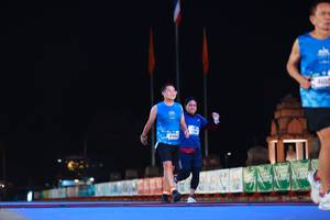 BIB: 2017, 87454
                            <button type="button" onclick="openModal(19949382)" class="btn btn-primary btn-sm float-right btn-popup" data-toggle="modal" data-target=".modal-high-quality">
                        <i class="fas fa-shopping-cart"></i> Add to Cart
                    </button>
                                            <button type="button" onclick="isThisMe(19949382, true)" class="btn btn-success btn-sm float-right btn-popup btn-isme hidden" data-toggle="tooltip" data-placement="bottom" title="นี่คือรูปของคุณใช่ไหม คลิกที่นี่เพื่อเอาเข้าอัลบั้ม">
                        <i class="fas fa-plus"></i> Add to album
                    </button>
                    <button type="button" onclick="isThisMe(19949382, false)" class="btn btn-warning btn-sm float-right btn-popup btn-isnotme hidden">
                        <i class="fas fa-ban"></i> Remove from album
                    </button>