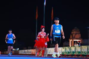 BIB: 4320, 41012, 022
                            <button type="button" onclick="openModal(19967697)" class="btn btn-primary btn-sm float-right btn-popup" data-toggle="modal" data-target=".modal-high-quality">
                        <i class="fas fa-shopping-cart"></i> Add to Cart
                    </button>
                                            <button type="button" onclick="isThisMe(19967697, true)" class="btn btn-success btn-sm float-right btn-popup btn-isme hidden" data-toggle="tooltip" data-placement="bottom" title="นี่คือรูปของคุณใช่ไหม คลิกที่นี่เพื่อเอาเข้าอัลบั้ม">
                        <i class="fas fa-plus"></i> Add to album
                    </button>
                    <button type="button" onclick="isThisMe(19967697, false)" class="btn btn-warning btn-sm float-right btn-popup btn-isnotme hidden">
                        <i class="fas fa-ban"></i> Remove from album
                    </button>