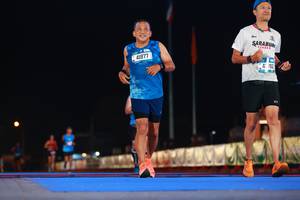 BIB: 41877, 182
                            <button type="button" onclick="openModal(19951862)" class="btn btn-primary btn-sm float-right btn-popup" data-toggle="modal" data-target=".modal-high-quality">
                        <i class="fas fa-shopping-cart"></i> Add to Cart
                    </button>
                                            <button type="button" onclick="isThisMe(19951862, true)" class="btn btn-success btn-sm float-right btn-popup btn-isme hidden" data-toggle="tooltip" data-placement="bottom" title="นี่คือรูปของคุณใช่ไหม คลิกที่นี่เพื่อเอาเข้าอัลบั้ม">
                        <i class="fas fa-plus"></i> Add to album
                    </button>
                    <button type="button" onclick="isThisMe(19951862, false)" class="btn btn-warning btn-sm float-right btn-popup btn-isnotme hidden">
                        <i class="fas fa-ban"></i> Remove from album
                    </button>