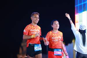 BIB: 40190, 77469
                            <button type="button" onclick="openModal(19971140)" class="btn btn-primary btn-sm float-right btn-popup" data-toggle="modal" data-target=".modal-high-quality">
                        <i class="fas fa-shopping-cart"></i> Add to Cart
                    </button>
                                            <button type="button" onclick="isThisMe(19971140, true)" class="btn btn-success btn-sm float-right btn-popup btn-isme hidden" data-toggle="tooltip" data-placement="bottom" title="นี่คือรูปของคุณใช่ไหม คลิกที่นี่เพื่อเอาเข้าอัลบั้ม">
                        <i class="fas fa-plus"></i> Add to album
                    </button>
                    <button type="button" onclick="isThisMe(19971140, false)" class="btn btn-warning btn-sm float-right btn-popup btn-isnotme hidden">
                        <i class="fas fa-ban"></i> Remove from album
                    </button>