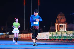 BIB: 4347
                            <button type="button" onclick="openModal(19959074)" class="btn btn-primary btn-sm float-right btn-popup" data-toggle="modal" data-target=".modal-high-quality">
                        <i class="fas fa-shopping-cart"></i> Add to Cart
                    </button>
                                            <button type="button" onclick="isThisMe(19959074, true)" class="btn btn-success btn-sm float-right btn-popup btn-isme hidden" data-toggle="tooltip" data-placement="bottom" title="นี่คือรูปของคุณใช่ไหม คลิกที่นี่เพื่อเอาเข้าอัลบั้ม">
                        <i class="fas fa-plus"></i> Add to album
                    </button>
                    <button type="button" onclick="isThisMe(19959074, false)" class="btn btn-warning btn-sm float-right btn-popup btn-isnotme hidden">
                        <i class="fas fa-ban"></i> Remove from album
                    </button>