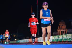 BIB: 
                            <button type="button" onclick="openModal(19959051)" class="btn btn-primary btn-sm float-right btn-popup" data-toggle="modal" data-target=".modal-high-quality">
                        <i class="fas fa-shopping-cart"></i> Add to Cart
                    </button>
                                            <button type="button" onclick="isThisMe(19959051, true)" class="btn btn-success btn-sm float-right btn-popup btn-isme hidden" data-toggle="tooltip" data-placement="bottom" title="นี่คือรูปของคุณใช่ไหม คลิกที่นี่เพื่อเอาเข้าอัลบั้ม">
                        <i class="fas fa-plus"></i> Add to album
                    </button>
                    <button type="button" onclick="isThisMe(19959051, false)" class="btn btn-warning btn-sm float-right btn-popup btn-isnotme hidden">
                        <i class="fas fa-ban"></i> Remove from album
                    </button>