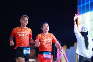 BIB: 40190, 77469
                            <button type="button" onclick="openModal(19971111)" class="btn btn-primary btn-sm float-right btn-popup" data-toggle="modal" data-target=".modal-high-quality">
                        <i class="fas fa-shopping-cart"></i> Add to Cart
                    </button>
                                            <button type="button" onclick="isThisMe(19971111, true)" class="btn btn-success btn-sm float-right btn-popup btn-isme hidden" data-toggle="tooltip" data-placement="bottom" title="นี่คือรูปของคุณใช่ไหม คลิกที่นี่เพื่อเอาเข้าอัลบั้ม">
                        <i class="fas fa-plus"></i> Add to album
                    </button>
                    <button type="button" onclick="isThisMe(19971111, false)" class="btn btn-warning btn-sm float-right btn-popup btn-isnotme hidden">
                        <i class="fas fa-ban"></i> Remove from album
                    </button>