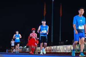 BIB: 406, 18717
                            <button type="button" onclick="openModal(19967469)" class="btn btn-primary btn-sm float-right btn-popup" data-toggle="modal" data-target=".modal-high-quality">
                        <i class="fas fa-shopping-cart"></i> Add to Cart
                    </button>
                                            <button type="button" onclick="isThisMe(19967469, true)" class="btn btn-success btn-sm float-right btn-popup btn-isme hidden" data-toggle="tooltip" data-placement="bottom" title="นี่คือรูปของคุณใช่ไหม คลิกที่นี่เพื่อเอาเข้าอัลบั้ม">
                        <i class="fas fa-plus"></i> Add to album
                    </button>
                    <button type="button" onclick="isThisMe(19967469, false)" class="btn btn-warning btn-sm float-right btn-popup btn-isnotme hidden">
                        <i class="fas fa-ban"></i> Remove from album
                    </button>