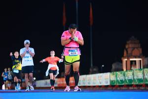 BIB: 41239
                            <button type="button" onclick="openModal(19947502)" class="btn btn-primary btn-sm float-right btn-popup" data-toggle="modal" data-target=".modal-high-quality">
                        <i class="fas fa-shopping-cart"></i> Add to Cart
                    </button>
                                            <button type="button" onclick="isThisMe(19947502, true)" class="btn btn-success btn-sm float-right btn-popup btn-isme hidden" data-toggle="tooltip" data-placement="bottom" title="นี่คือรูปของคุณใช่ไหม คลิกที่นี่เพื่อเอาเข้าอัลบั้ม">
                        <i class="fas fa-plus"></i> Add to album
                    </button>
                    <button type="button" onclick="isThisMe(19947502, false)" class="btn btn-warning btn-sm float-right btn-popup btn-isnotme hidden">
                        <i class="fas fa-ban"></i> Remove from album
                    </button>