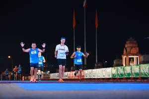 BIB: 422
                            <button type="button" onclick="openModal(19951090)" class="btn btn-primary btn-sm float-right btn-popup" data-toggle="modal" data-target=".modal-high-quality">
                        <i class="fas fa-shopping-cart"></i> Add to Cart
                    </button>
                                            <button type="button" onclick="isThisMe(19951090, true)" class="btn btn-success btn-sm float-right btn-popup btn-isme hidden" data-toggle="tooltip" data-placement="bottom" title="นี่คือรูปของคุณใช่ไหม คลิกที่นี่เพื่อเอาเข้าอัลบั้ม">
                        <i class="fas fa-plus"></i> Add to album
                    </button>
                    <button type="button" onclick="isThisMe(19951090, false)" class="btn btn-warning btn-sm float-right btn-popup btn-isnotme hidden">
                        <i class="fas fa-ban"></i> Remove from album
                    </button>