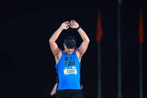 BIB: 43219
                            <button type="button" onclick="openModal(19967714)" class="btn btn-primary btn-sm float-right btn-popup" data-toggle="modal" data-target=".modal-high-quality">
                        <i class="fas fa-shopping-cart"></i> Add to Cart
                    </button>
                                            <button type="button" onclick="isThisMe(19967714, true)" class="btn btn-success btn-sm float-right btn-popup btn-isme hidden" data-toggle="tooltip" data-placement="bottom" title="นี่คือรูปของคุณใช่ไหม คลิกที่นี่เพื่อเอาเข้าอัลบั้ม">
                        <i class="fas fa-plus"></i> Add to album
                    </button>
                    <button type="button" onclick="isThisMe(19967714, false)" class="btn btn-warning btn-sm float-right btn-popup btn-isnotme hidden">
                        <i class="fas fa-ban"></i> Remove from album
                    </button>