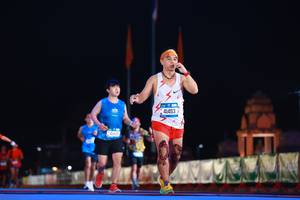 BIB: 41453
                            <button type="button" onclick="openModal(19969501)" class="btn btn-primary btn-sm float-right btn-popup" data-toggle="modal" data-target=".modal-high-quality">
                        <i class="fas fa-shopping-cart"></i> Add to Cart
                    </button>
                                            <button type="button" onclick="isThisMe(19969501, true)" class="btn btn-success btn-sm float-right btn-popup btn-isme hidden" data-toggle="tooltip" data-placement="bottom" title="นี่คือรูปของคุณใช่ไหม คลิกที่นี่เพื่อเอาเข้าอัลบั้ม">
                        <i class="fas fa-plus"></i> Add to album
                    </button>
                    <button type="button" onclick="isThisMe(19969501, false)" class="btn btn-warning btn-sm float-right btn-popup btn-isnotme hidden">
                        <i class="fas fa-ban"></i> Remove from album
                    </button>