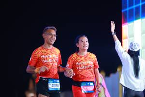 BIB: 401904, 77469
                            <button type="button" onclick="openModal(19971146)" class="btn btn-primary btn-sm float-right btn-popup" data-toggle="modal" data-target=".modal-high-quality">
                        <i class="fas fa-shopping-cart"></i> Add to Cart
                    </button>
                                            <button type="button" onclick="isThisMe(19971146, true)" class="btn btn-success btn-sm float-right btn-popup btn-isme hidden" data-toggle="tooltip" data-placement="bottom" title="นี่คือรูปของคุณใช่ไหม คลิกที่นี่เพื่อเอาเข้าอัลบั้ม">
                        <i class="fas fa-plus"></i> Add to album
                    </button>
                    <button type="button" onclick="isThisMe(19971146, false)" class="btn btn-warning btn-sm float-right btn-popup btn-isnotme hidden">
                        <i class="fas fa-ban"></i> Remove from album
                    </button>