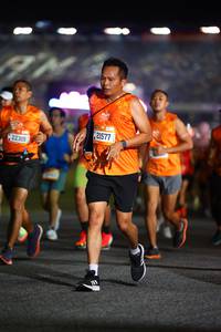 BIB: 22315, 21577, 111
                            <button type="button" onclick="openModal(20142747)" class="btn btn-primary btn-sm float-right btn-popup" data-toggle="modal" data-target=".modal-high-quality">
                        <i class="fas fa-shopping-cart"></i> Add to Cart
                    </button>
                                            <button type="button" onclick="isThisMe(20142747, true)" class="btn btn-success btn-sm float-right btn-popup btn-isme hidden" data-toggle="tooltip" data-placement="bottom" title="นี่คือรูปของคุณใช่ไหม คลิกที่นี่เพื่อเอาเข้าอัลบั้ม">
                        <i class="fas fa-plus"></i> Add to album
                    </button>
                    <button type="button" onclick="isThisMe(20142747, false)" class="btn btn-warning btn-sm float-right btn-popup btn-isnotme hidden">
                        <i class="fas fa-ban"></i> Remove from album
                    </button>