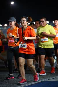 BIB: 26212, 24042, 24282
                            <button type="button" onclick="openModal(20302116)" class="btn btn-primary btn-sm float-right btn-popup" data-toggle="modal" data-target=".modal-high-quality">
                        <i class="fas fa-shopping-cart"></i> Add to Cart
                    </button>
                                            <button type="button" onclick="isThisMe(20302116, true)" class="btn btn-success btn-sm float-right btn-popup btn-isme hidden" data-toggle="tooltip" data-placement="bottom" title="นี่คือรูปของคุณใช่ไหม คลิกที่นี่เพื่อเอาเข้าอัลบั้ม">
                        <i class="fas fa-plus"></i> Add to album
                    </button>
                    <button type="button" onclick="isThisMe(20302116, false)" class="btn btn-warning btn-sm float-right btn-popup btn-isnotme hidden">
                        <i class="fas fa-ban"></i> Remove from album
                    </button>