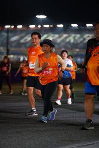 BIB: 412, 27240
                            <button type="button" onclick="openModal(20318261)" class="btn btn-primary btn-sm float-right btn-popup" data-toggle="modal" data-target=".modal-high-quality">
                        <i class="fas fa-shopping-cart"></i> Add to Cart
                    </button>
                                            <button type="button" onclick="isThisMe(20318261, true)" class="btn btn-success btn-sm float-right btn-popup btn-isme hidden" data-toggle="tooltip" data-placement="bottom" title="นี่คือรูปของคุณใช่ไหม คลิกที่นี่เพื่อเอาเข้าอัลบั้ม">
                        <i class="fas fa-plus"></i> Add to album
                    </button>
                    <button type="button" onclick="isThisMe(20318261, false)" class="btn btn-warning btn-sm float-right btn-popup btn-isnotme hidden">
                        <i class="fas fa-ban"></i> Remove from album
                    </button>