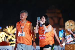 BIB: 24115, 26969
                            <button type="button" onclick="openModal(20485612)" class="btn btn-primary btn-sm float-right btn-popup" data-toggle="modal" data-target=".modal-high-quality">
                        <i class="fas fa-shopping-cart"></i> Add to Cart
                    </button>
                                            <button type="button" onclick="isThisMe(20485612, true)" class="btn btn-success btn-sm float-right btn-popup btn-isme hidden" data-toggle="tooltip" data-placement="bottom" title="นี่คือรูปของคุณใช่ไหม คลิกที่นี่เพื่อเอาเข้าอัลบั้ม">
                        <i class="fas fa-plus"></i> Add to album
                    </button>
                    <button type="button" onclick="isThisMe(20485612, false)" class="btn btn-warning btn-sm float-right btn-popup btn-isnotme hidden">
                        <i class="fas fa-ban"></i> Remove from album
                    </button>
