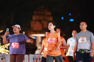 BIB: 26972, 25359, 24193
                            <button type="button" onclick="openModal(20486056)" class="btn btn-primary btn-sm float-right btn-popup" data-toggle="modal" data-target=".modal-high-quality">
                        <i class="fas fa-shopping-cart"></i> Add to Cart
                    </button>
                                            <button type="button" onclick="isThisMe(20486056, true)" class="btn btn-success btn-sm float-right btn-popup btn-isme hidden" data-toggle="tooltip" data-placement="bottom" title="นี่คือรูปของคุณใช่ไหม คลิกที่นี่เพื่อเอาเข้าอัลบั้ม">
                        <i class="fas fa-plus"></i> Add to album
                    </button>
                    <button type="button" onclick="isThisMe(20486056, false)" class="btn btn-warning btn-sm float-right btn-popup btn-isnotme hidden">
                        <i class="fas fa-ban"></i> Remove from album
                    </button>