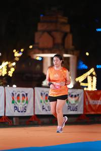 BIB: 354
                            <button type="button" onclick="openModal(20503563)" class="btn btn-primary btn-sm float-right btn-popup" data-toggle="modal" data-target=".modal-high-quality">
                        <i class="fas fa-shopping-cart"></i> Add to Cart
                    </button>
                                            <button type="button" onclick="isThisMe(20503563, true)" class="btn btn-success btn-sm float-right btn-popup btn-isme hidden" data-toggle="tooltip" data-placement="bottom" title="นี่คือรูปของคุณใช่ไหม คลิกที่นี่เพื่อเอาเข้าอัลบั้ม">
                        <i class="fas fa-plus"></i> Add to album
                    </button>
                    <button type="button" onclick="isThisMe(20503563, false)" class="btn btn-warning btn-sm float-right btn-popup btn-isnotme hidden">
                        <i class="fas fa-ban"></i> Remove from album
                    </button>