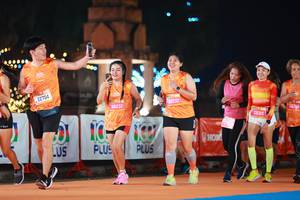 BIB: 22704, 000, 68233, 68232, 25315, 26795
                            <button type="button" onclick="openModal(20476493)" class="btn btn-primary btn-sm float-right btn-popup" data-toggle="modal" data-target=".modal-high-quality">
                        <i class="fas fa-shopping-cart"></i> Add to Cart
                    </button>
                                            <button type="button" onclick="isThisMe(20476493, true)" class="btn btn-success btn-sm float-right btn-popup btn-isme hidden" data-toggle="tooltip" data-placement="bottom" title="นี่คือรูปของคุณใช่ไหม คลิกที่นี่เพื่อเอาเข้าอัลบั้ม">
                        <i class="fas fa-plus"></i> Add to album
                    </button>
                    <button type="button" onclick="isThisMe(20476493, false)" class="btn btn-warning btn-sm float-right btn-popup btn-isnotme hidden">
                        <i class="fas fa-ban"></i> Remove from album
                    </button>