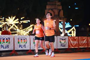 BIB: 1001, 8000, 100, 233
                            <button type="button" onclick="openModal(20491762)" class="btn btn-primary btn-sm float-right btn-popup" data-toggle="modal" data-target=".modal-high-quality">
                        <i class="fas fa-shopping-cart"></i> Add to Cart
                    </button>
                                            <button type="button" onclick="isThisMe(20491762, true)" class="btn btn-success btn-sm float-right btn-popup btn-isme hidden" data-toggle="tooltip" data-placement="bottom" title="นี่คือรูปของคุณใช่ไหม คลิกที่นี่เพื่อเอาเข้าอัลบั้ม">
                        <i class="fas fa-plus"></i> Add to album
                    </button>
                    <button type="button" onclick="isThisMe(20491762, false)" class="btn btn-warning btn-sm float-right btn-popup btn-isnotme hidden">
                        <i class="fas fa-ban"></i> Remove from album
                    </button>