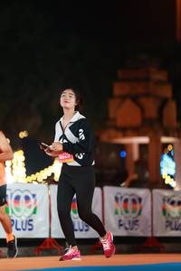BIB: 9205, 982
                            <button type="button" onclick="openModal(20390930)" class="btn btn-primary btn-sm float-right btn-popup" data-toggle="modal" data-target=".modal-high-quality">
                        <i class="fas fa-shopping-cart"></i> Add to Cart
                    </button>
                                            <button type="button" onclick="isThisMe(20390930, true)" class="btn btn-success btn-sm float-right btn-popup btn-isme hidden" data-toggle="tooltip" data-placement="bottom" title="นี่คือรูปของคุณใช่ไหม คลิกที่นี่เพื่อเอาเข้าอัลบั้ม">
                        <i class="fas fa-plus"></i> Add to album
                    </button>
                    <button type="button" onclick="isThisMe(20390930, false)" class="btn btn-warning btn-sm float-right btn-popup btn-isnotme hidden">
                        <i class="fas fa-ban"></i> Remove from album
                    </button>