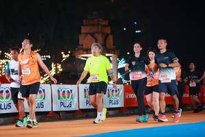 BIB: 253, 100, 24208, 27199, 7283, 22459
                            <button type="button" onclick="openModal(20474169)" class="btn btn-primary btn-sm float-right btn-popup" data-toggle="modal" data-target=".modal-high-quality">
                        <i class="fas fa-shopping-cart"></i> Add to Cart
                    </button>
                                            <button type="button" onclick="isThisMe(20474169, true)" class="btn btn-success btn-sm float-right btn-popup btn-isme hidden" data-toggle="tooltip" data-placement="bottom" title="นี่คือรูปของคุณใช่ไหม คลิกที่นี่เพื่อเอาเข้าอัลบั้ม">
                        <i class="fas fa-plus"></i> Add to album
                    </button>
                    <button type="button" onclick="isThisMe(20474169, false)" class="btn btn-warning btn-sm float-right btn-popup btn-isnotme hidden">
                        <i class="fas fa-ban"></i> Remove from album
                    </button>