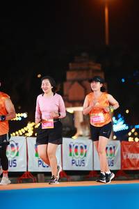 BIB: 1000, 26451, 93227
                            <button type="button" onclick="openModal(20458413)" class="btn btn-primary btn-sm float-right btn-popup" data-toggle="modal" data-target=".modal-high-quality">
                        <i class="fas fa-shopping-cart"></i> Add to Cart
                    </button>
                                            <button type="button" onclick="isThisMe(20458413, true)" class="btn btn-success btn-sm float-right btn-popup btn-isme hidden" data-toggle="tooltip" data-placement="bottom" title="นี่คือรูปของคุณใช่ไหม คลิกที่นี่เพื่อเอาเข้าอัลบั้ม">
                        <i class="fas fa-plus"></i> Add to album
                    </button>
                    <button type="button" onclick="isThisMe(20458413, false)" class="btn btn-warning btn-sm float-right btn-popup btn-isnotme hidden">
                        <i class="fas fa-ban"></i> Remove from album
                    </button>
