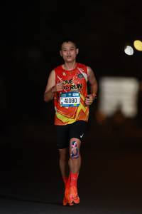 BIB: 41080
                            <button type="button" onclick="openModal(19814486)" class="btn btn-primary btn-sm float-right btn-popup" data-toggle="modal" data-target=".modal-high-quality">
                        <i class="fas fa-shopping-cart"></i> Add to Cart
                    </button>
                                            <button type="button" onclick="isThisMe(19814486, true)" class="btn btn-success btn-sm float-right btn-popup btn-isme hidden" data-toggle="tooltip" data-placement="bottom" title="นี่คือรูปของคุณใช่ไหม คลิกที่นี่เพื่อเอาเข้าอัลบั้ม">
                        <i class="fas fa-plus"></i> Add to album
                    </button>
                    <button type="button" onclick="isThisMe(19814486, false)" class="btn btn-warning btn-sm float-right btn-popup btn-isnotme hidden">
                        <i class="fas fa-ban"></i> Remove from album
                    </button>
