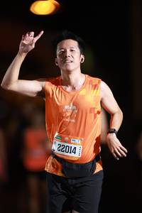 BIB: 2022, 22014
                            <button type="button" onclick="openModal(19844547)" class="btn btn-primary btn-sm float-right btn-popup" data-toggle="modal" data-target=".modal-high-quality">
                        <i class="fas fa-shopping-cart"></i> Add to Cart
                    </button>
                                            <button type="button" onclick="isThisMe(19844547, true)" class="btn btn-success btn-sm float-right btn-popup btn-isme hidden" data-toggle="tooltip" data-placement="bottom" title="นี่คือรูปของคุณใช่ไหม คลิกที่นี่เพื่อเอาเข้าอัลบั้ม">
                        <i class="fas fa-plus"></i> Add to album
                    </button>
                    <button type="button" onclick="isThisMe(19844547, false)" class="btn btn-warning btn-sm float-right btn-popup btn-isnotme hidden">
                        <i class="fas fa-ban"></i> Remove from album
                    </button>