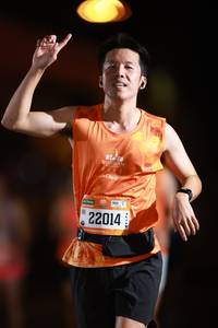 BIB: 202, 22014
                            <button type="button" onclick="openModal(19844752)" class="btn btn-primary btn-sm float-right btn-popup" data-toggle="modal" data-target=".modal-high-quality">
                        <i class="fas fa-shopping-cart"></i> Add to Cart
                    </button>
                                            <button type="button" onclick="isThisMe(19844752, true)" class="btn btn-success btn-sm float-right btn-popup btn-isme hidden" data-toggle="tooltip" data-placement="bottom" title="นี่คือรูปของคุณใช่ไหม คลิกที่นี่เพื่อเอาเข้าอัลบั้ม">
                        <i class="fas fa-plus"></i> Add to album
                    </button>
                    <button type="button" onclick="isThisMe(19844752, false)" class="btn btn-warning btn-sm float-right btn-popup btn-isnotme hidden">
                        <i class="fas fa-ban"></i> Remove from album
                    </button>