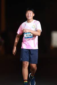 BIB: 41514
                            <button type="button" onclick="openModal(19806804)" class="btn btn-primary btn-sm float-right btn-popup" data-toggle="modal" data-target=".modal-high-quality">
                        <i class="fas fa-shopping-cart"></i> Add to Cart
                    </button>
                                            <button type="button" onclick="isThisMe(19806804, true)" class="btn btn-success btn-sm float-right btn-popup btn-isme hidden" data-toggle="tooltip" data-placement="bottom" title="นี่คือรูปของคุณใช่ไหม คลิกที่นี่เพื่อเอาเข้าอัลบั้ม">
                        <i class="fas fa-plus"></i> Add to album
                    </button>
                    <button type="button" onclick="isThisMe(19806804, false)" class="btn btn-warning btn-sm float-right btn-popup btn-isnotme hidden">
                        <i class="fas fa-ban"></i> Remove from album
                    </button>