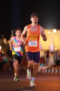 BIB: 21670
                            <button type="button" onclick="openModal(19810916)" class="btn btn-primary btn-sm float-right btn-popup" data-toggle="modal" data-target=".modal-high-quality">
                        <i class="fas fa-shopping-cart"></i> Add to Cart
                    </button>
                                            <button type="button" onclick="isThisMe(19810916, true)" class="btn btn-success btn-sm float-right btn-popup btn-isme hidden" data-toggle="tooltip" data-placement="bottom" title="นี่คือรูปของคุณใช่ไหม คลิกที่นี่เพื่อเอาเข้าอัลบั้ม">
                        <i class="fas fa-plus"></i> Add to album
                    </button>
                    <button type="button" onclick="isThisMe(19810916, false)" class="btn btn-warning btn-sm float-right btn-popup btn-isnotme hidden">
                        <i class="fas fa-ban"></i> Remove from album
                    </button>