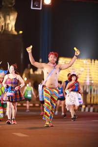 BIB: 0185
                            <button type="button" onclick="openModal(21356728)" class="btn btn-primary btn-sm float-right btn-popup" data-toggle="modal" data-target=".modal-high-quality">
                        <i class="fas fa-shopping-cart"></i> Add to Cart
                    </button>
                                            <button type="button" onclick="isThisMe(21356728, true)" class="btn btn-success btn-sm float-right btn-popup btn-isme hidden" data-toggle="tooltip" data-placement="bottom" title="นี่คือรูปของคุณใช่ไหม คลิกที่นี่เพื่อเอาเข้าอัลบั้ม">
                        <i class="fas fa-plus"></i> Add to album
                    </button>
                    <button type="button" onclick="isThisMe(21356728, false)" class="btn btn-warning btn-sm float-right btn-popup btn-isnotme hidden">
                        <i class="fas fa-ban"></i> Remove from album
                    </button>