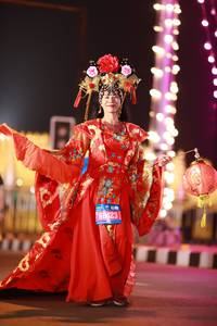 BIB: 68423
                            <button type="button" onclick="openModal(21355211)" class="btn btn-primary btn-sm float-right btn-popup" data-toggle="modal" data-target=".modal-high-quality">
                        <i class="fas fa-shopping-cart"></i> Add to Cart
                    </button>
                                            <button type="button" onclick="isThisMe(21355211, true)" class="btn btn-success btn-sm float-right btn-popup btn-isme hidden" data-toggle="tooltip" data-placement="bottom" title="นี่คือรูปของคุณใช่ไหม คลิกที่นี่เพื่อเอาเข้าอัลบั้ม">
                        <i class="fas fa-plus"></i> Add to album
                    </button>
                    <button type="button" onclick="isThisMe(21355211, false)" class="btn btn-warning btn-sm float-right btn-popup btn-isnotme hidden">
                        <i class="fas fa-ban"></i> Remove from album
                    </button>