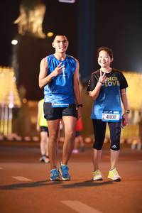 BIB: 41102
                            <button type="button" onclick="openModal(21313253)" class="btn btn-primary btn-sm float-right btn-popup" data-toggle="modal" data-target=".modal-high-quality">
                        <i class="fas fa-shopping-cart"></i> Add to Cart
                    </button>
                                            <button type="button" onclick="isThisMe(21313253, true)" class="btn btn-success btn-sm float-right btn-popup btn-isme hidden" data-toggle="tooltip" data-placement="bottom" title="นี่คือรูปของคุณใช่ไหม คลิกที่นี่เพื่อเอาเข้าอัลบั้ม">
                        <i class="fas fa-plus"></i> Add to album
                    </button>
                    <button type="button" onclick="isThisMe(21313253, false)" class="btn btn-warning btn-sm float-right btn-popup btn-isnotme hidden">
                        <i class="fas fa-ban"></i> Remove from album
                    </button>