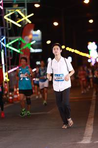 BIB: 43809
                            <button type="button" onclick="openModal(20167084)" class="btn btn-primary btn-sm float-right btn-popup" data-toggle="modal" data-target=".modal-high-quality">
                        <i class="fas fa-shopping-cart"></i> Add to Cart
                    </button>
                                            <button type="button" onclick="isThisMe(20167084, true)" class="btn btn-success btn-sm float-right btn-popup btn-isme hidden" data-toggle="tooltip" data-placement="bottom" title="นี่คือรูปของคุณใช่ไหม คลิกที่นี่เพื่อเอาเข้าอัลบั้ม">
                        <i class="fas fa-plus"></i> Add to album
                    </button>
                    <button type="button" onclick="isThisMe(20167084, false)" class="btn btn-warning btn-sm float-right btn-popup btn-isnotme hidden">
                        <i class="fas fa-ban"></i> Remove from album
                    </button>
