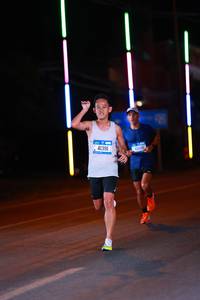 BIB: 41391, 406
                            <button type="button" onclick="openModal(20183993)" class="btn btn-primary btn-sm float-right btn-popup" data-toggle="modal" data-target=".modal-high-quality">
                        <i class="fas fa-shopping-cart"></i> Add to Cart
                    </button>
                                            <button type="button" onclick="isThisMe(20183993, true)" class="btn btn-success btn-sm float-right btn-popup btn-isme hidden" data-toggle="tooltip" data-placement="bottom" title="นี่คือรูปของคุณใช่ไหม คลิกที่นี่เพื่อเอาเข้าอัลบั้ม">
                        <i class="fas fa-plus"></i> Add to album
                    </button>
                    <button type="button" onclick="isThisMe(20183993, false)" class="btn btn-warning btn-sm float-right btn-popup btn-isnotme hidden">
                        <i class="fas fa-ban"></i> Remove from album
                    </button>