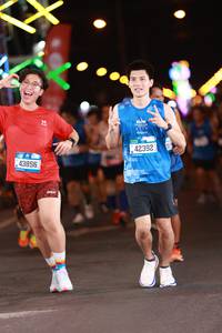 BIB: 43856, 42392
                            <button type="button" onclick="openModal(20077193)" class="btn btn-primary btn-sm float-right btn-popup" data-toggle="modal" data-target=".modal-high-quality">
                        <i class="fas fa-shopping-cart"></i> Add to Cart
                    </button>
                                            <button type="button" onclick="isThisMe(20077193, true)" class="btn btn-success btn-sm float-right btn-popup btn-isme hidden" data-toggle="tooltip" data-placement="bottom" title="นี่คือรูปของคุณใช่ไหม คลิกที่นี่เพื่อเอาเข้าอัลบั้ม">
                        <i class="fas fa-plus"></i> Add to album
                    </button>
                    <button type="button" onclick="isThisMe(20077193, false)" class="btn btn-warning btn-sm float-right btn-popup btn-isnotme hidden">
                        <i class="fas fa-ban"></i> Remove from album
                    </button>